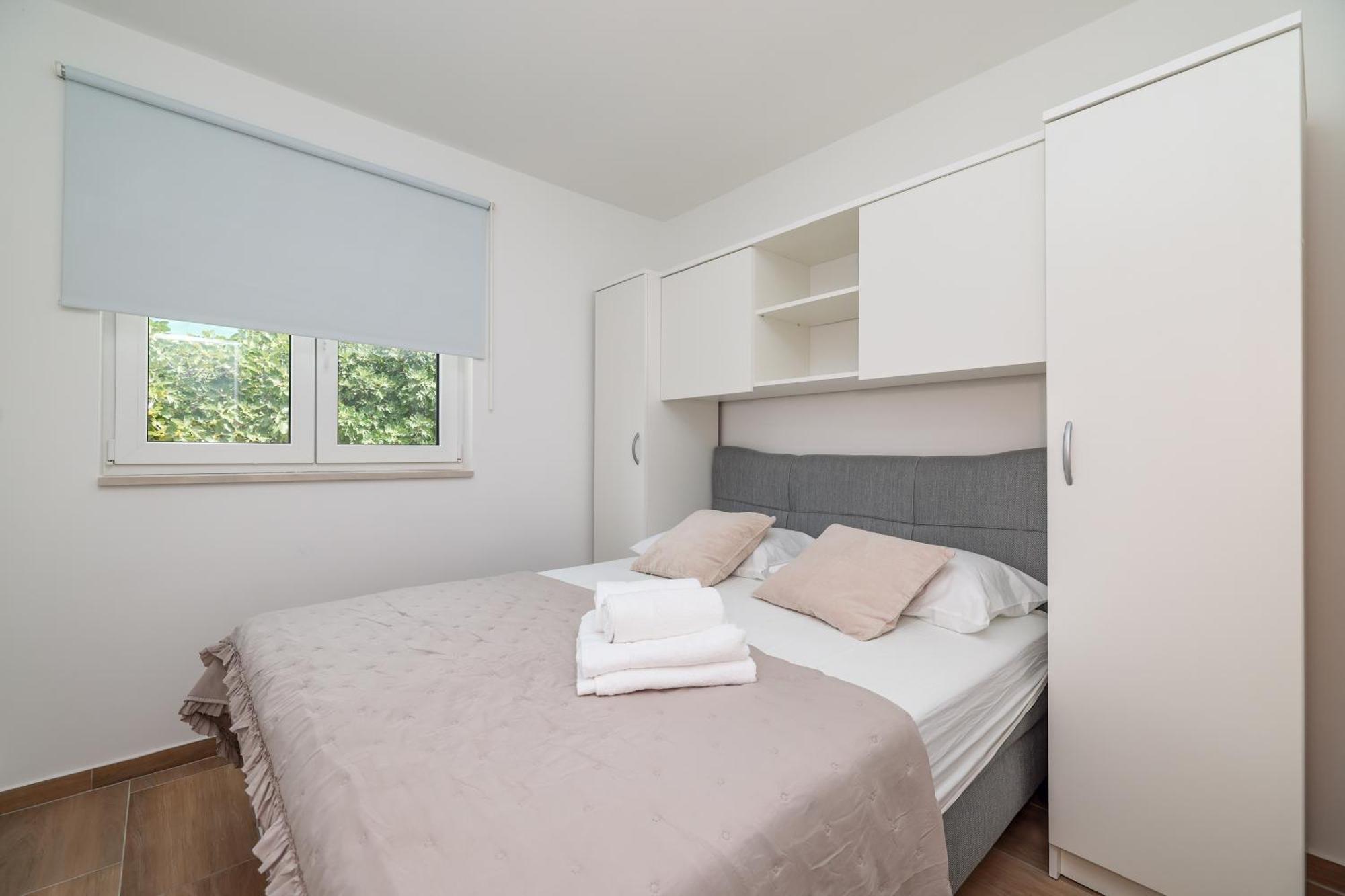 Beachfront Apartments Tic With Seaview Miletici Экстерьер фото