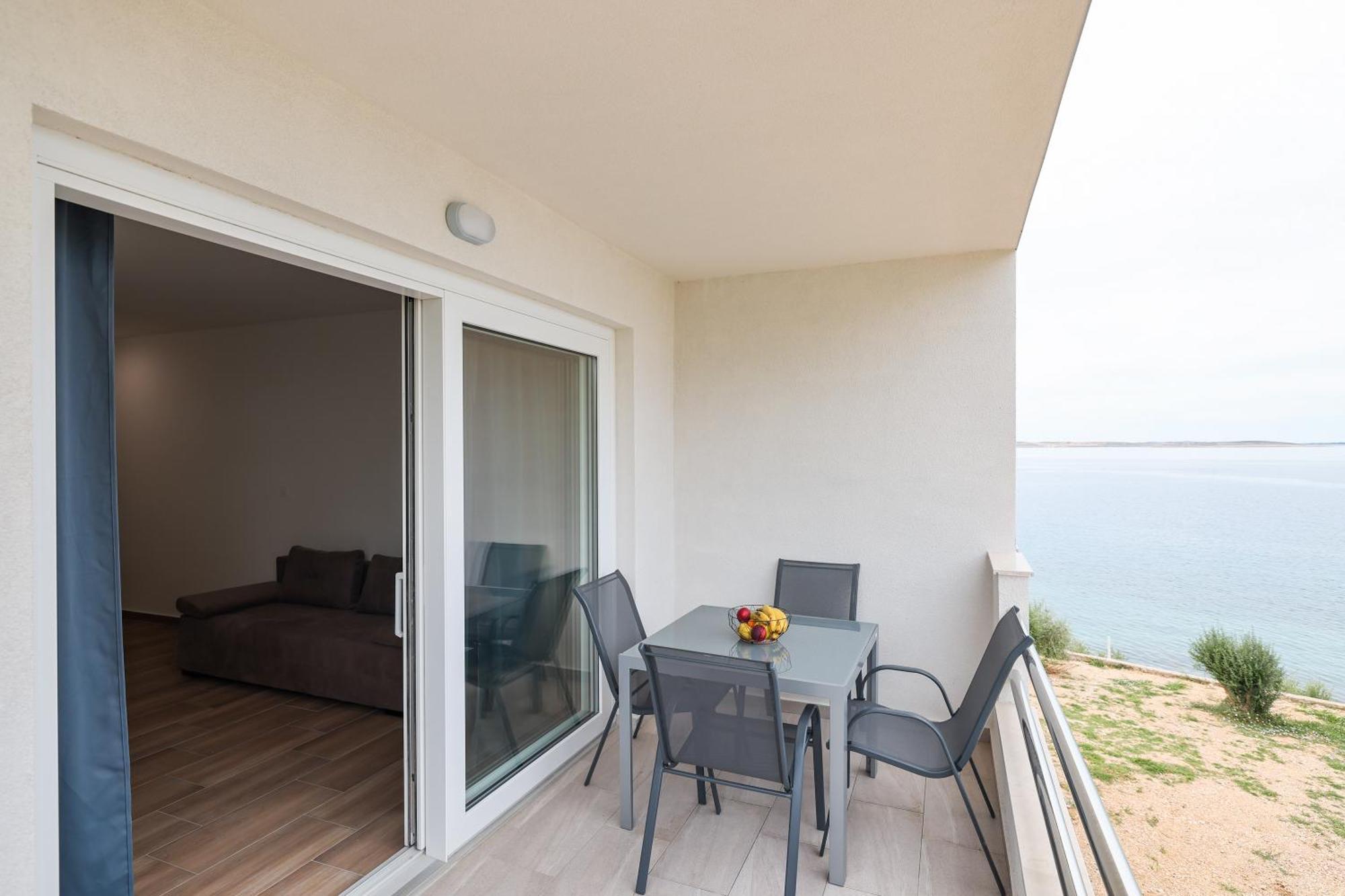 Beachfront Apartments Tic With Seaview Miletici Экстерьер фото
