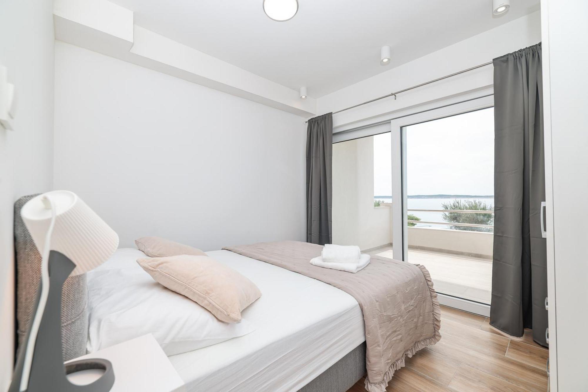 Beachfront Apartments Tic With Seaview Miletici Экстерьер фото